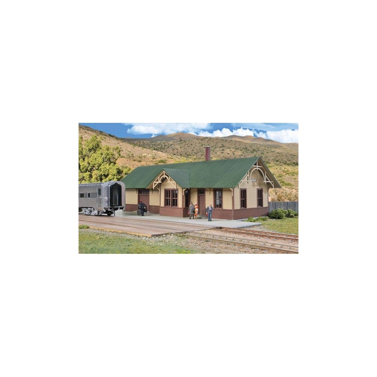 Union Pacific(R)-Style Depot -- Kit - 11-3/4 x 5-5/8 x 4′ 29.8 x 14.2 x 10.1cm, HO, Walthers Cornerstone 4057