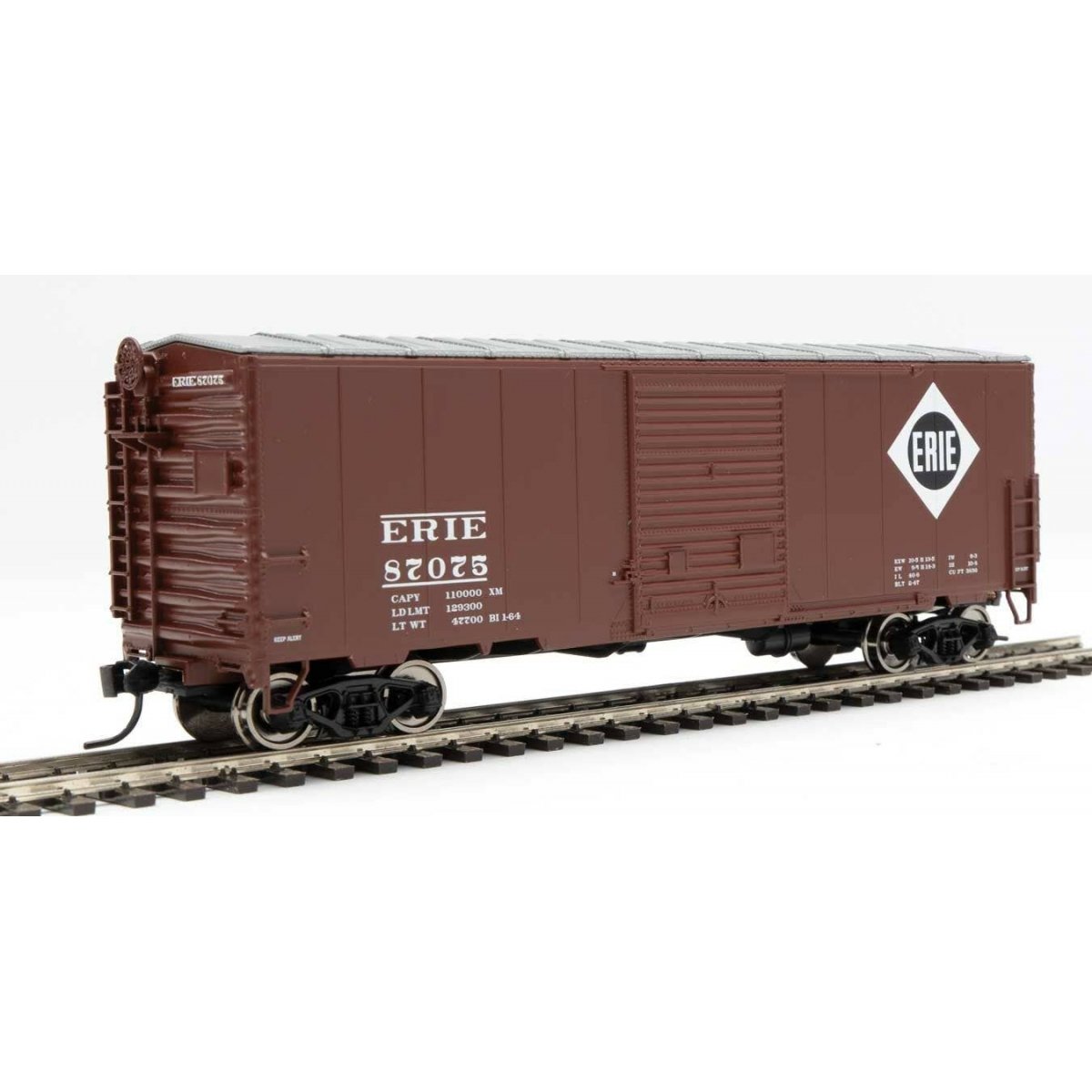 40` ACF Modernized Welded Boxcar w/8` Youngstown Door - Ready to Run -- Erie 87075, HO, WalthersMainline 45037