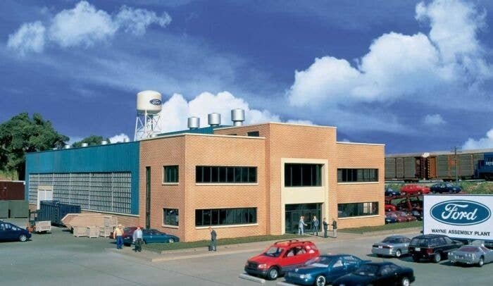 Ford(R) Automotive Assembly Plant -- Kit - 23-1/8 x 11-13/16 4-3/4′ 58.7 x 30 x 12cm, HO, Walthers Cornerstone 4142