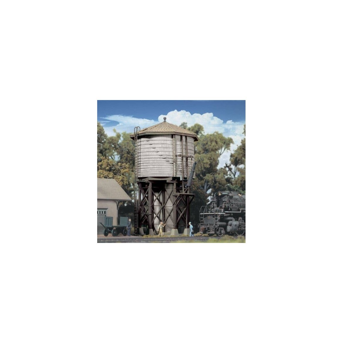 Wood Water Tank -- Kit - 3-1/2 x 3-7/8 x 6-5/8′ 8.7 x 9.6 x 16.5cm, HO, Walthers Cornerstone 3531