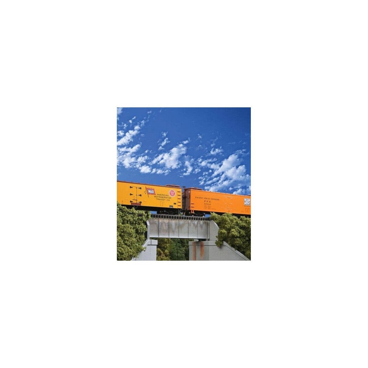 30` Single-Track Railroad Deck Girder Bridge -- Standard Level Kit 4-3/16 x 1-3/16` x 1-3/16, HO, Walthers Cornerstone 4505