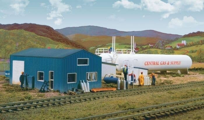 Central Gas & Supply -- Kit, HO, Walthers Cornerstone 3011