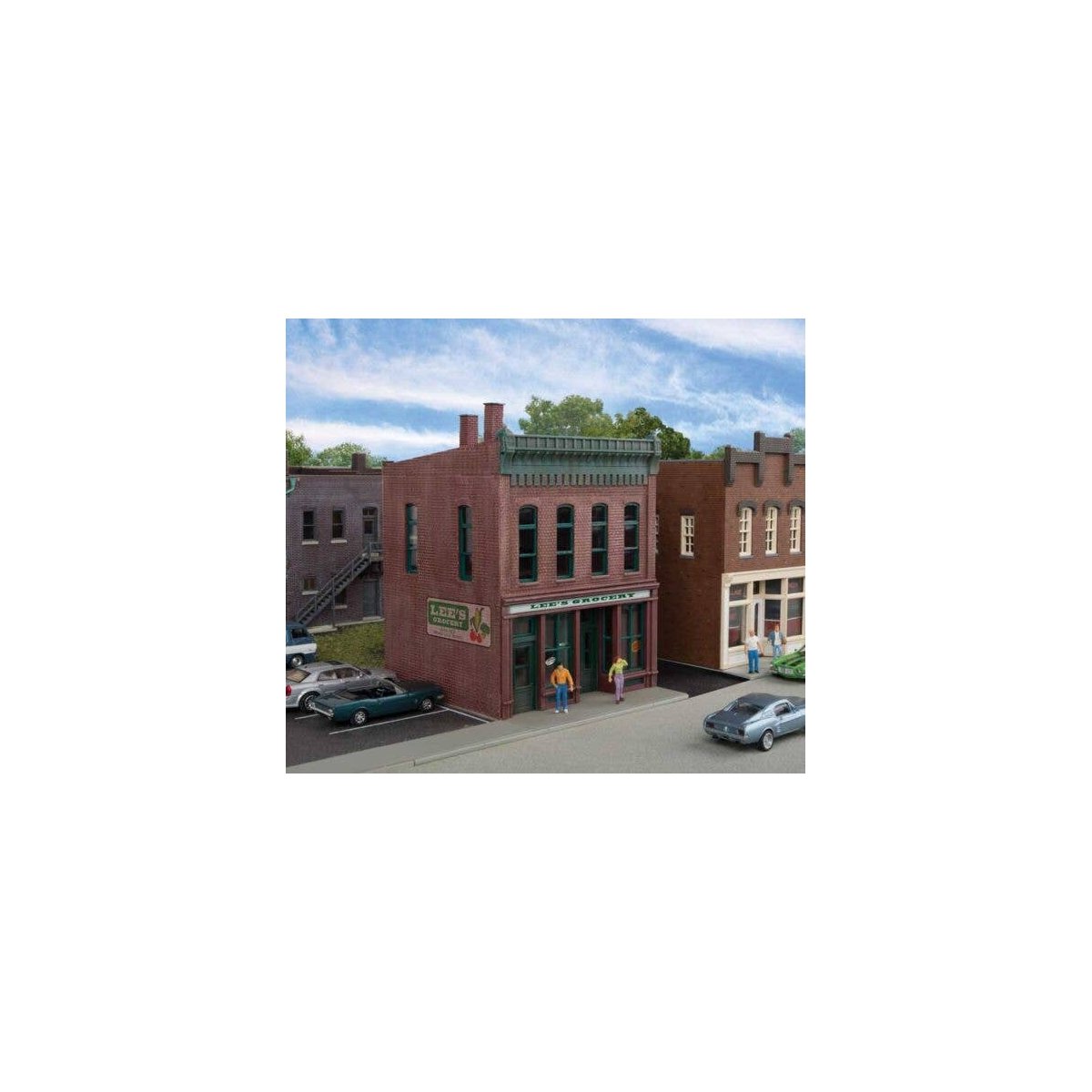 Lee`s Grocery Store -- Kit - 3-1/2 x 4-1/4 x 4-5/8` 8.9 x 10.8 x 11.7cm, HO, Walthers Cornerstone 3666