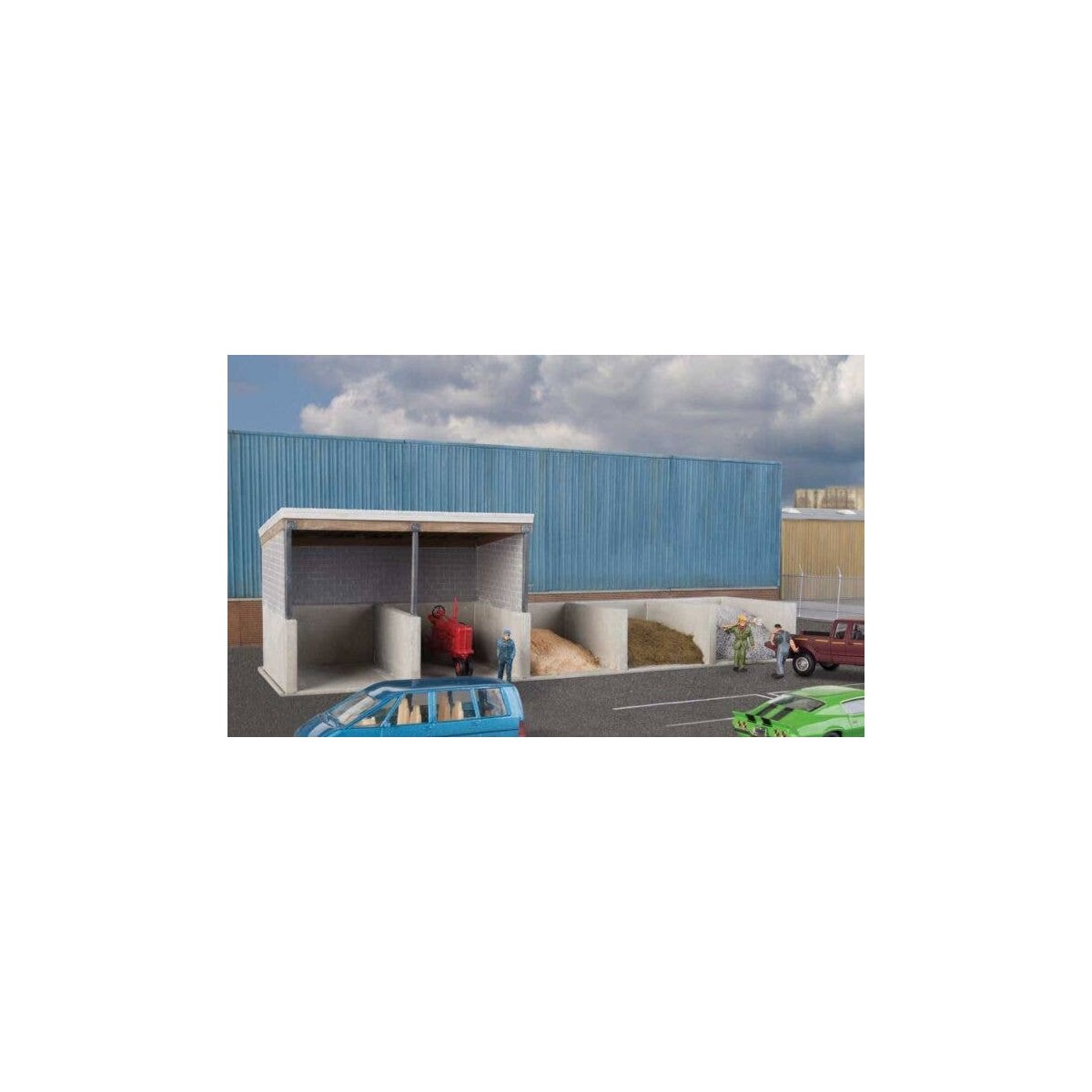 Bulk Material Storage -- Kit - 8-7/16 x 2-3/16 x 2-7/16′ 21.3 x 5.5 x 6.1cm, HO, Walthers Cornerstone 4139