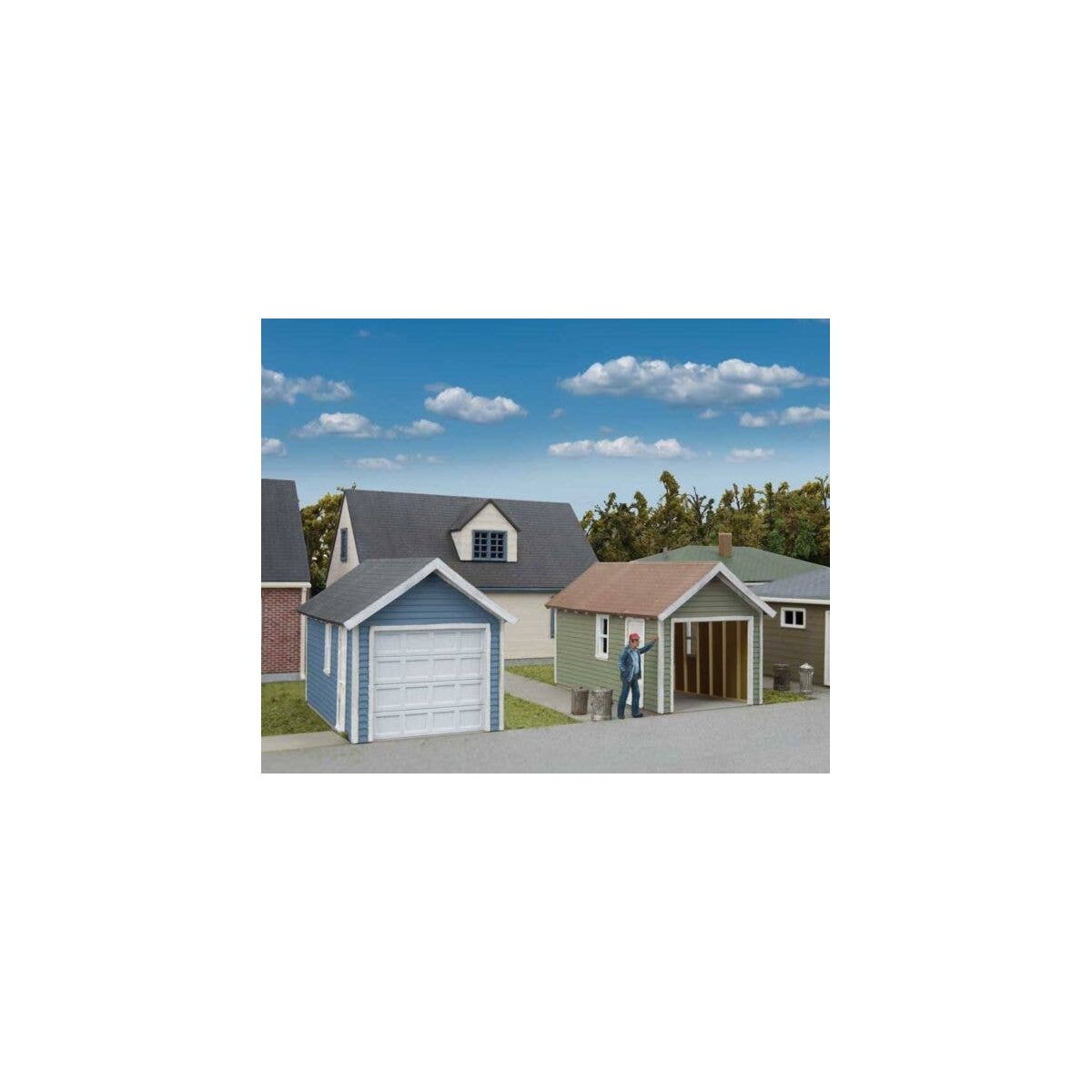 Single-Car Garage pkg(2) -- Kit - Each: 2-5/8 x 1-5/8 x 1-11/16′ 6.6 x 4 x 4.1cm, HO, Walthers Cornerstone 3796