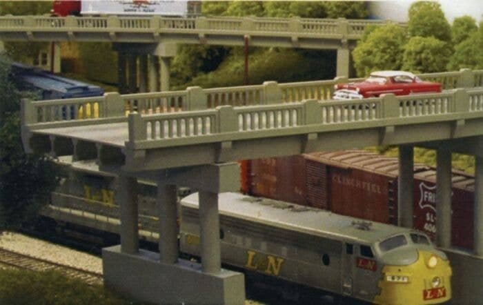 Vintage Highway Overpass -- Kit - Scale 50′ 15.2m, HO, Rix Products 101