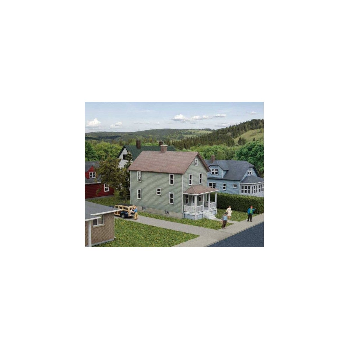 Two-Story Frame House -- Kit - 3-3/8 x 1-1/2 x 2-3/8′ 8.6 x 4 x 5.9cm, N, Walthers Cornerstone 3888