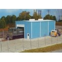 Modern Small Engine House -- Kit - 4-3/16 x 8-5/16′ 10.5 x 21cm, HO, Pikestuff 5000
