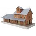 Brick Freight House -- Kit - 10 x 4-1/2 x 5-1/4′ 25.4 x 11.4 x 13.3cm, HO, WalthersTrainline 918
