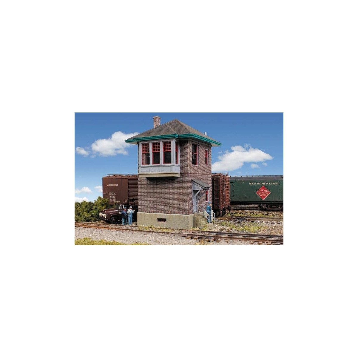 Pennsylvania Railroad Block & Interlocking Station -- Kit - 2-7/16 x 3-1/8 x 4-7/8′ 6.1 x 7, HO, Walthers Cornerstone 2982