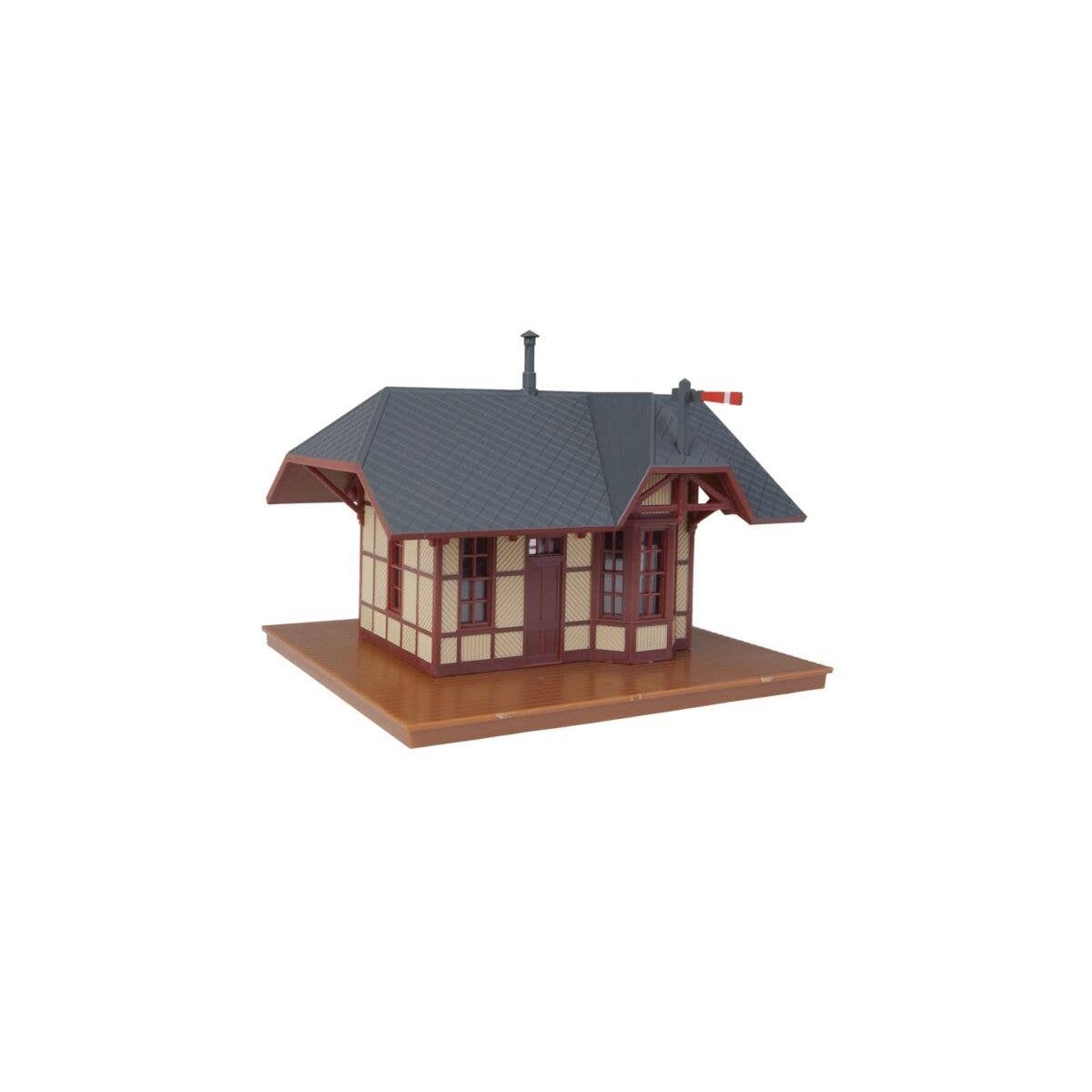 Victoria Springs Station -- Assembled - 4-1/2 x 3-3/4 x 3-1/2 11.4 x 9.5 x 7.9cm, HO, WalthersTrainline 811