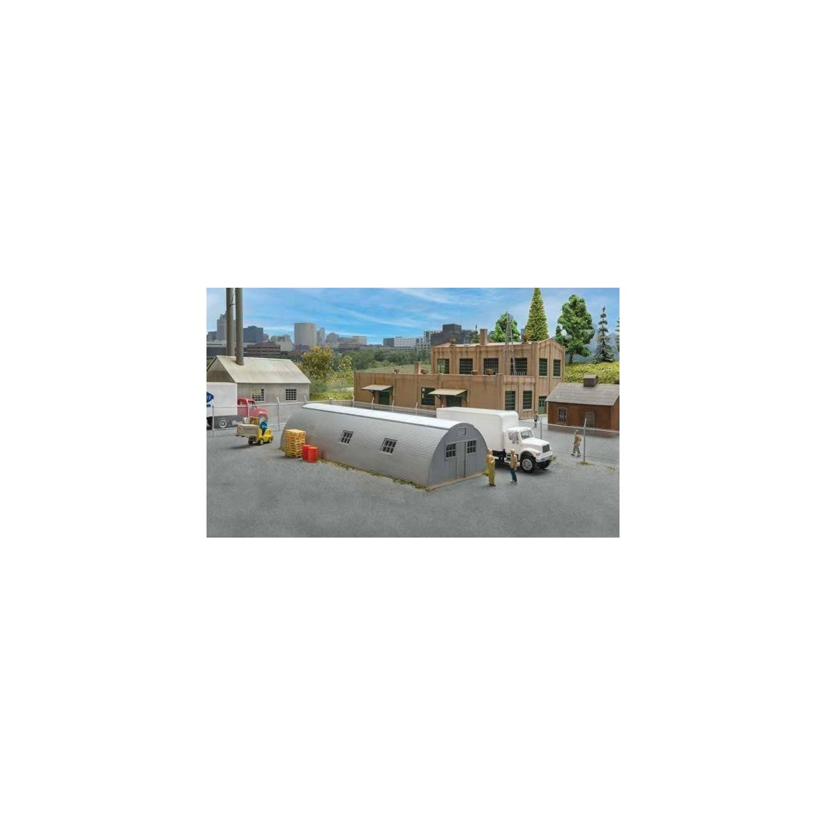 Quonset Hut -- Kit - 6-9/16 x 2-3/4 x 1-1/2′ 16.6 x 6.9 x 3.8cm, HO, Walthers Cornerstone 3560