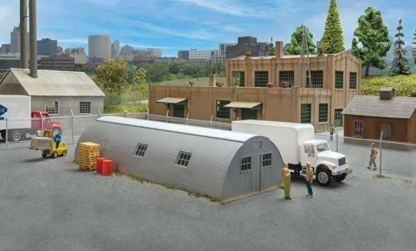 Quonset Hut -- Kit - 6-9/16 x 2-3/4 x 1-1/2′ 16.6 x 6.9 x 3.8cm, HO, Walthers Cornerstone 3560