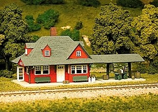 Passenger Station - Kit -- 4-1/8 x 9′ 10.3 x 22.5cm, HO, Atlas Model Railroad Co. 706