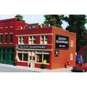 Hardware Store -- Kit - 4 x 4-1/8′ 10 x 10.3cm, HO, Smalltown USA 6006