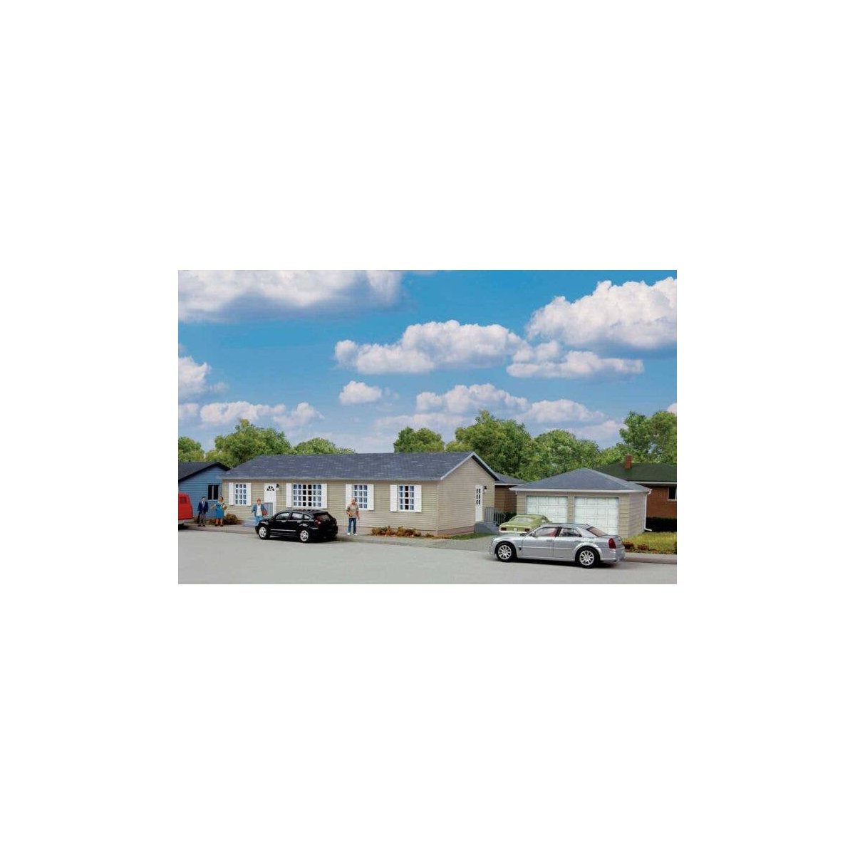 Modern Sectional House with Garage -- Kit, HO, Walthers Cornerstone 4151