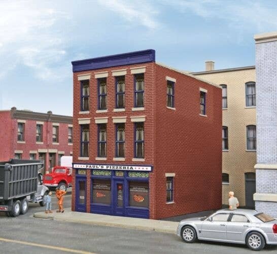 Paul`s Pizzeria -- Assembled - 3 x 4 x 4-3/8` 7.6 x 10.1 x 11.1cm, HO, WalthersTrainline 813