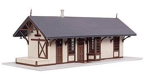 Maywood Train Station -- Kit - 5 x 2-1/4′ 12.7 x 5.7cm (tan, Brown Trim), N, Atlas Model Railroad Co. 2848