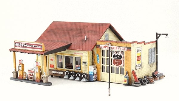 Sonny`s Super Service - Landmark Structures(R) -- Kit - 3-3/16 x 2-7/8` 8.09 x 7.36cm, N, Woodland Scenics 5203