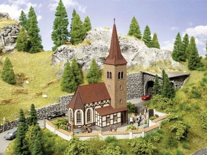 Church St. George with Bell Sound Unit -- Laser-Cut Kit - 3-9/16 x 1-7/8 x 5-3/8′ 9 x 4.8 x 13.7c, N, Noch Gmbh & Co 63906