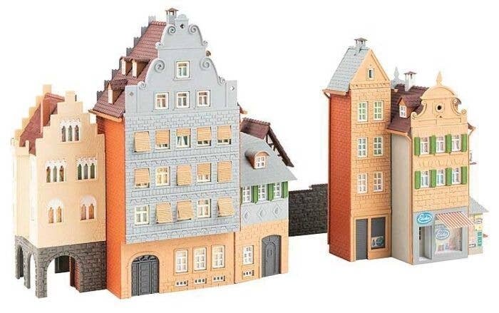 B-924 Old Town Block -- Kit in Retro Package - 12-3/16 x 5-1/8 x 6-7/8′ 31 x 13 x 17.4cm, HO, Faller Gmbh 109924