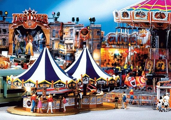 Roundabout Bar Refreshment Stand -- 6-1/4 x 3-3/8 x 3′ 15.5 x 8.3 x 7.4cm, HO, Faller Gmbh 140322
