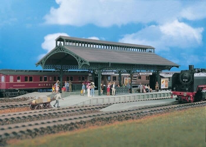 Platform Shelter w/LED Light -- Kit - 7-1/4 x 3-5/8 x 2-11/16′ 18.4 x 9.2 x 6.9cm, N, Vollmer Gmbh 47530