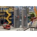 Vertical Industrial Storage Tank -- Kit - 2 x 1-5/8 x 5-7/8′ 5.2 x 4.2 x 15cm, HO, Faller Gmbh 180330