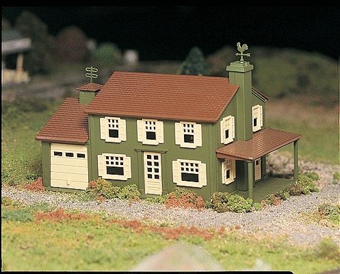 Plasticville U.S.A.(R) Classic Kits -- Two-Story House, O, Bachmann Industries 45622