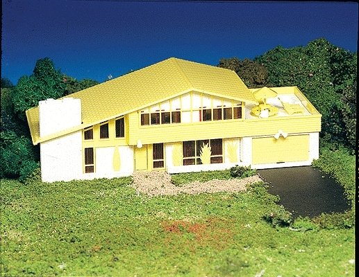 Plasticville Classic Kit - Contemporary House -- 2-7/8 x 8-3/4′ 7.3 x 22.3cm, HO, Bachmann Industries 45432