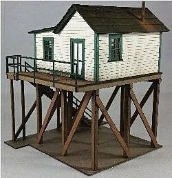 Ice Shed Office -- Laser-Cut Kit - 3-1/4 x 3-1/4 x 4′ 8.3 x 8.3 x 10.2cm, HO, GCLaser 19102
