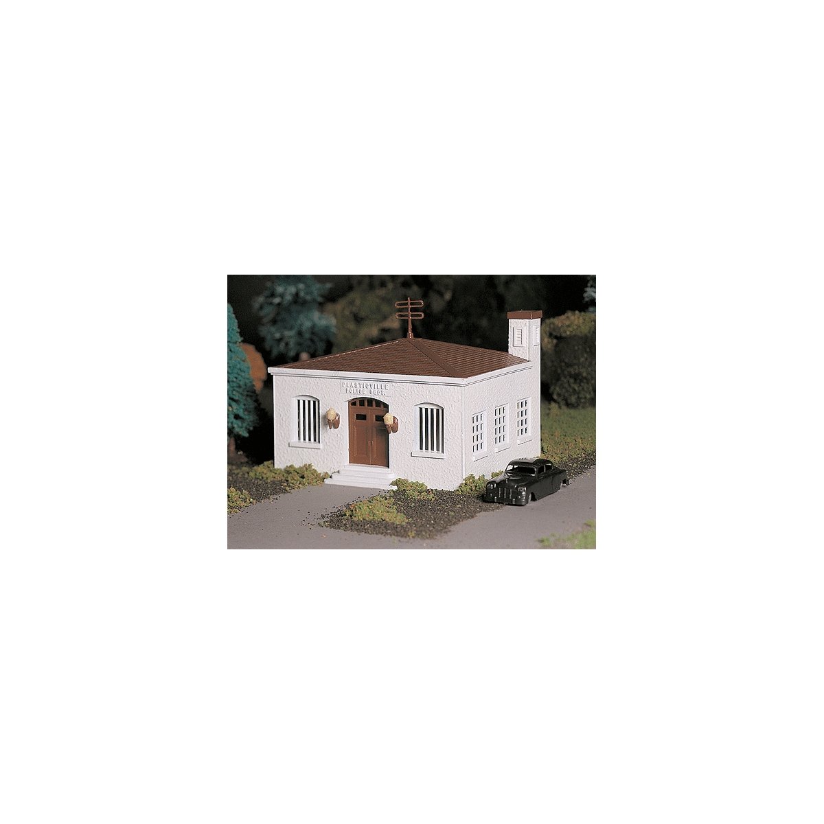 Plasticville U.S.A.(R) Classic Kits -- Police Station w/Police Car, O, Bachmann Industries 45609