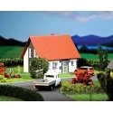 Single-Family House (gray, white) - Kit -- 2-5/8 x 2-5/8 x 1-7/8′ 6.7 x 6.6 x 4.7cm, N, Faller Gmbh 232321