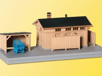 Lineside Building w/Hut -- 18 x 6.5 x 8cm, HO, Kibri 39349