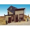 The Newspaper Office Kit -- 3-5/8 x 3-1/2′ 9.2 x 9cm, HO, Durango Press 56