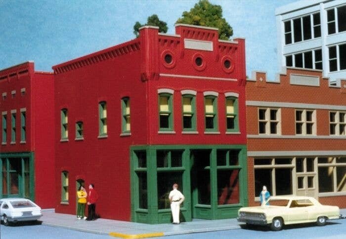 Mike`s Market -- Kit - 4-3/4 x 2-3/4` 11.9 x 6.9cm, HO, Smalltown USA 6001