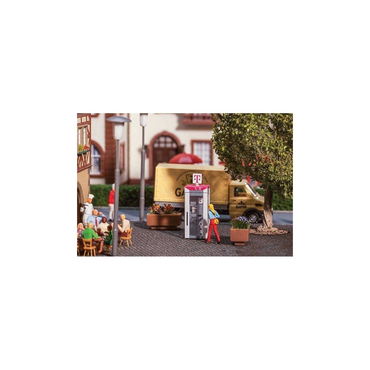 Telecom-Style Telephone Booth -- Assembled - Gray, Red, 1/2 x 1/2 x 1-5/16′ 1.2 x 1.2 x 3.4cm, HO, Faller Gmbh 180956