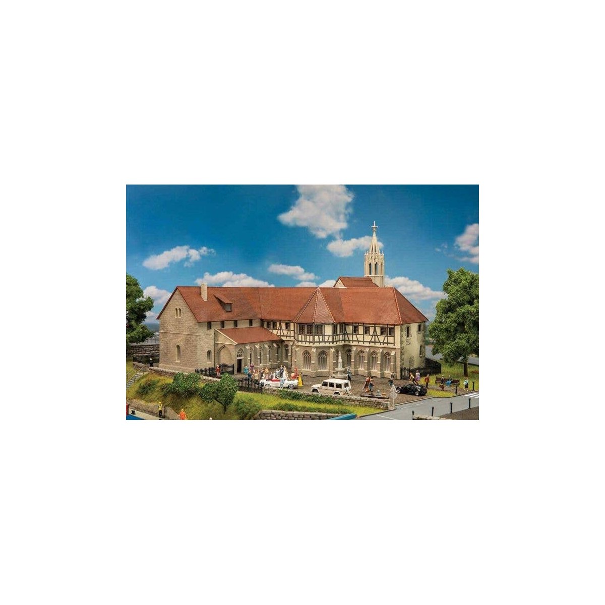 Old Abbey with Cloister -- Kit - 15-15/16 x 13-11/16 x 10-1/4′ 40.5 x 34.8 x 26cm, HO, Faller Gmbh 130827