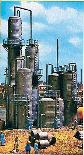 Oil Refinery -- Kit - 5-7/8 x 3-7/8 x 9-1/4′ 15 x 10 x 23.5cm, HO, Vollmer Gmbh 45525