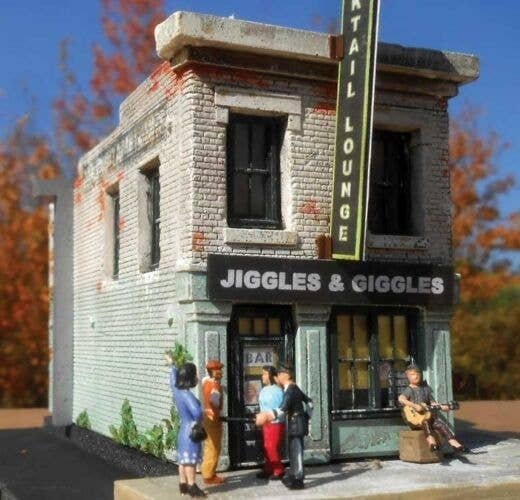 Jiggles & Giggles -- Cast-Hydrocal Kit, O, Downtown Deco 65