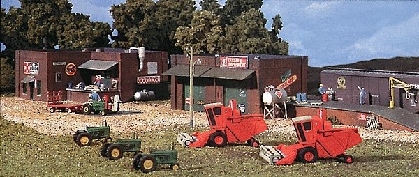 DPM Gold Kits -- Olsen Feeds & Larsen`s Implement - 16 x 9` 40.6 x 22.9cm, N, Design Preservation Models 66100