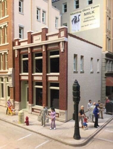 Dewey Law -- Resin Kit - 3 x 3-3/4 x 3-3/4′ 7.6 x 9.5 x 9.5cm, HO, Lunde Studios 34