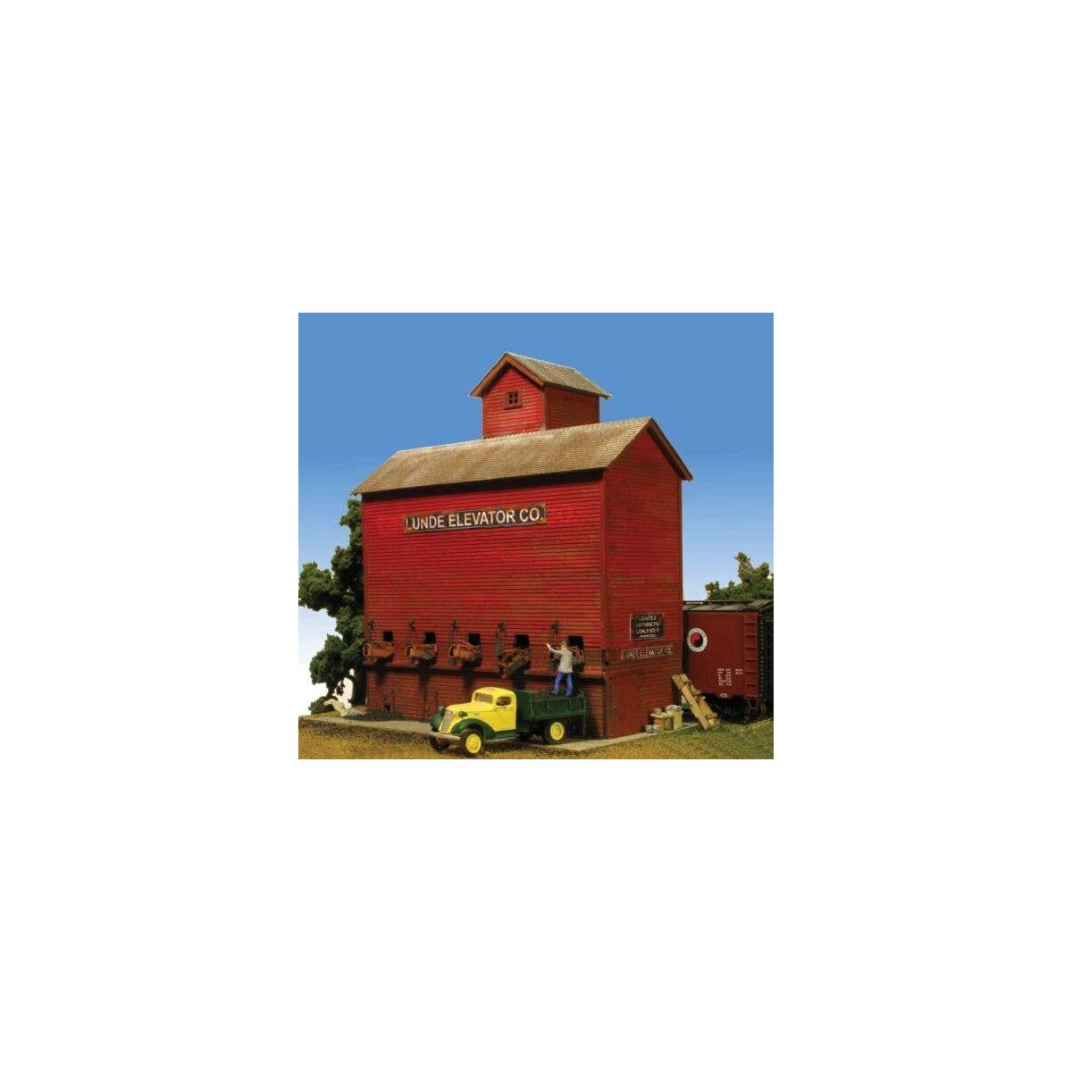 Lunde Coal Elevator -- Kit - 5-1/2 x 4 x 6-1/2′ 14 x 10.2 x 16.5cm, HO, Monroe Models 2215