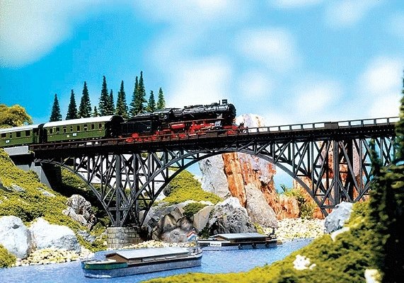 Deck Arch Bridge -- Kit - 14-1/4 x 2-1/2 x 4-3/4′ 36 x 6.5 x 11.9cm, HO, Faller Gmbh 120541