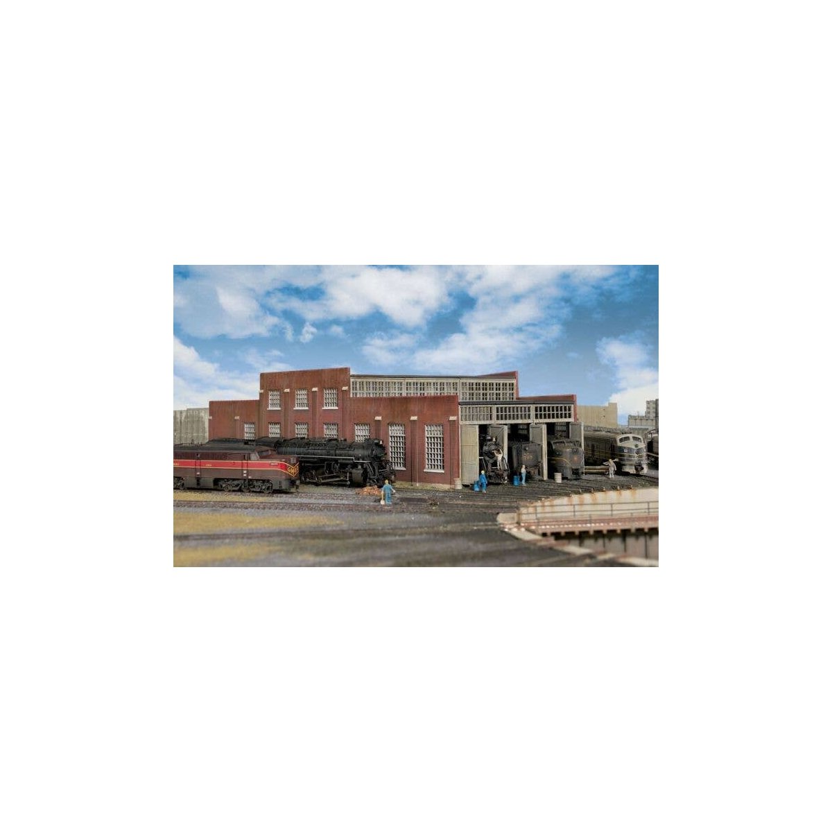 Modern Roundhouse 3 Add-On Stalls -- Kit - 10-13/16 x 3-15/16′ 27.4 x 10cm Stall Width at Re, N, Walthers Cornerstone 3261