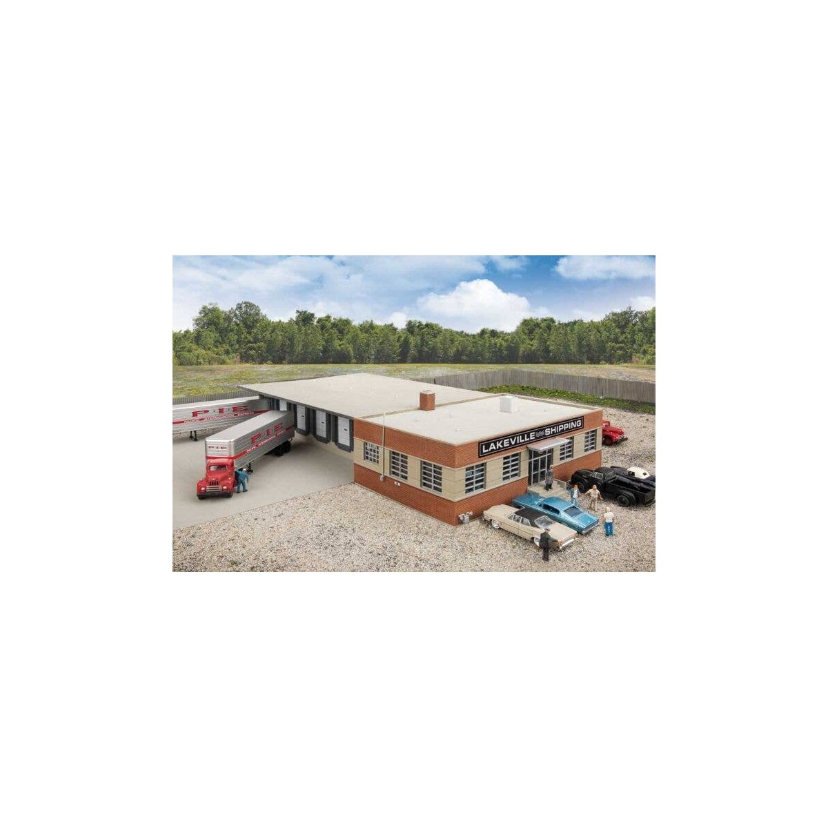 Cross-Dock Truck Facility -- Kit - 16-5/16 x 19-3/16 x 3-1/8′ 41.4 x 48.7 x 7.9cm, HO, Walthers Cornerstone 4131