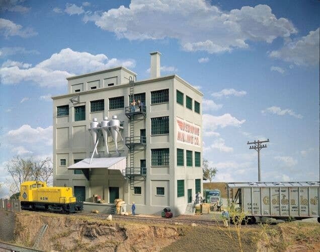 Red Wing Milling Co. -- Kit - 8 x 11 x 10-3/8′ 20.3 x 28 x 26.4cm, HO, Walthers Cornerstone 3026