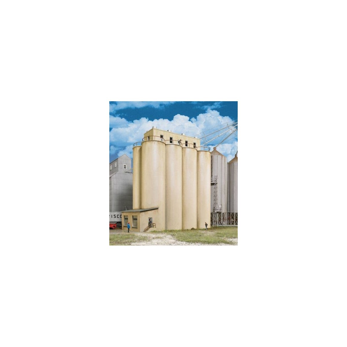 Modern Grain Head House w/Silos -- Kit - 9-1/2 x 5 x 11′ 24.1 x 12.7 x 27.9cm, HO, Walthers Cornerstone 2942