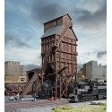 Wood Coaling Tower -- Kit - 3-5/8 x 2-1/4 x 6-1/2′ 9.2 x 5.7 x 16.5cm, N, Walthers Cornerstone 3823