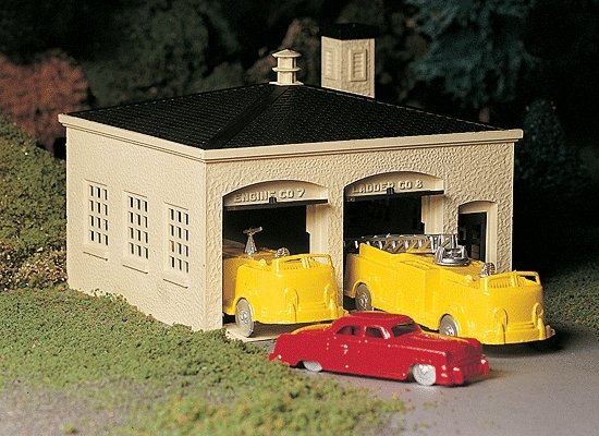 Plasticville U.S.A.(R) Classic Kits -- Fire House w/Pumper Truck, Ladder Truck & Fire Chief C, O, Bachmann Industries 45610